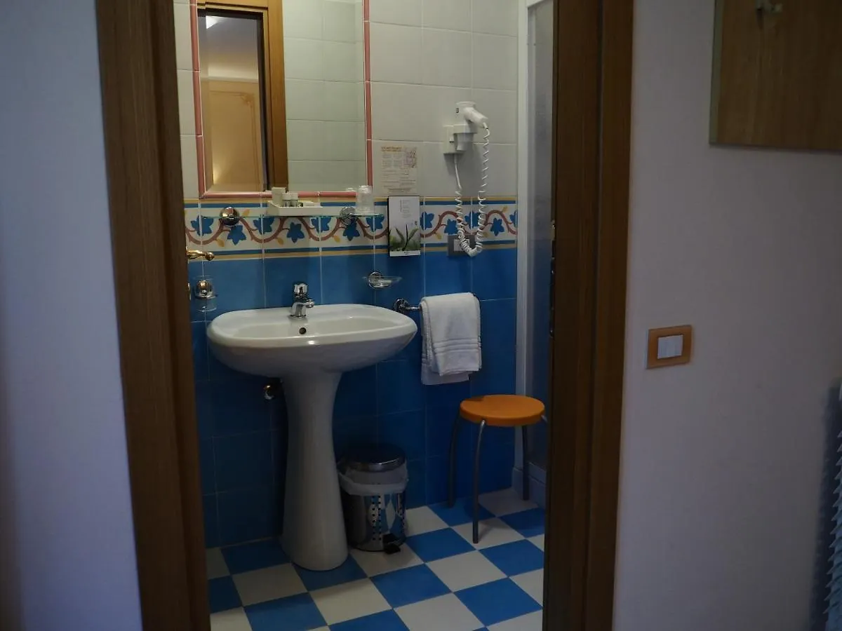 Hotel Locanda Ruscello Garni Limone sul Garda 3*,  Italien